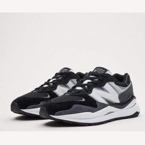 NWT FIGS | New Balance Unisex 5740